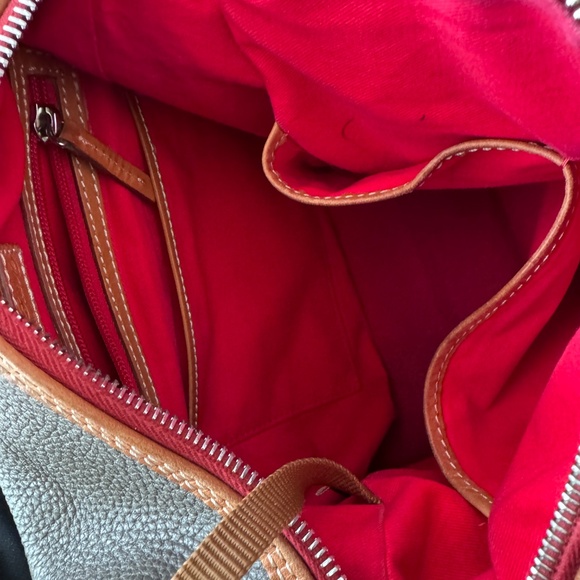 Dooney & Bourke Patterson Pebbled Leather Paige Sac Shoulder Bag Toupe & Tan EUC - Picture 14 of 15